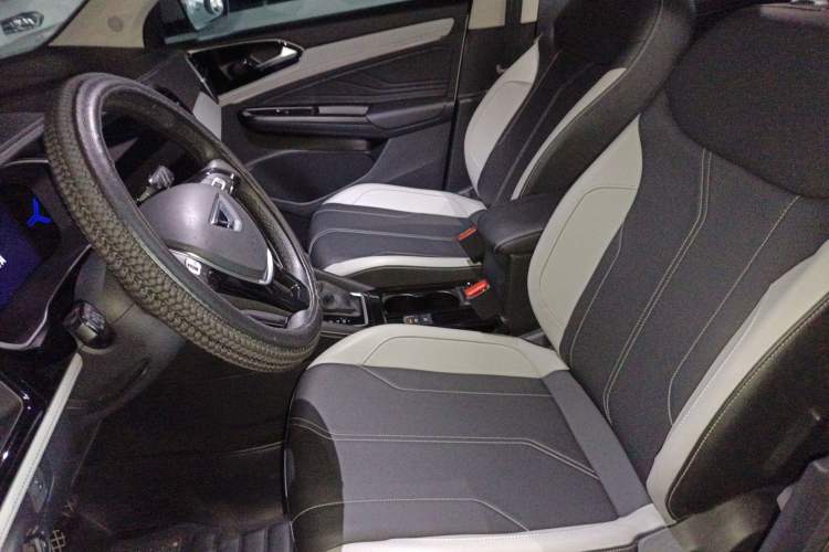 Used Jetta VS7 2024 280TSI Automatic Glory Edition Left Front Seat