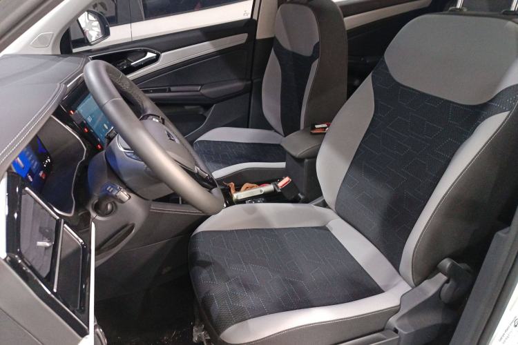 Used Jetta VS7 2024 280TSI Automatic Glory Edition Left Front Seat
