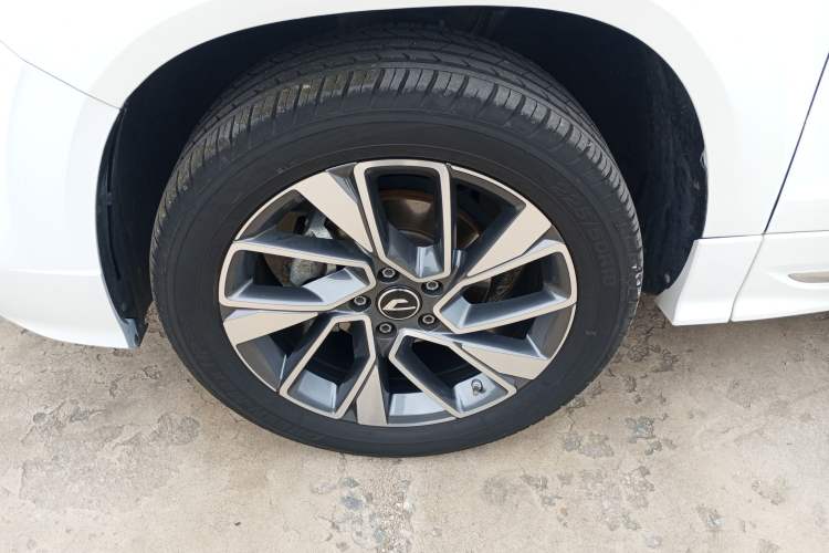 Used Jetta VS7 2024 280TSI Automatic Flagship Edition Left Front Wheel Hub