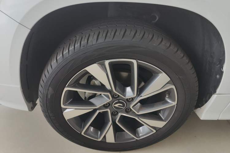 Used Jetta VS7 2024 280TSI Automatic Flagship Edition Left Front Wheel Hub
