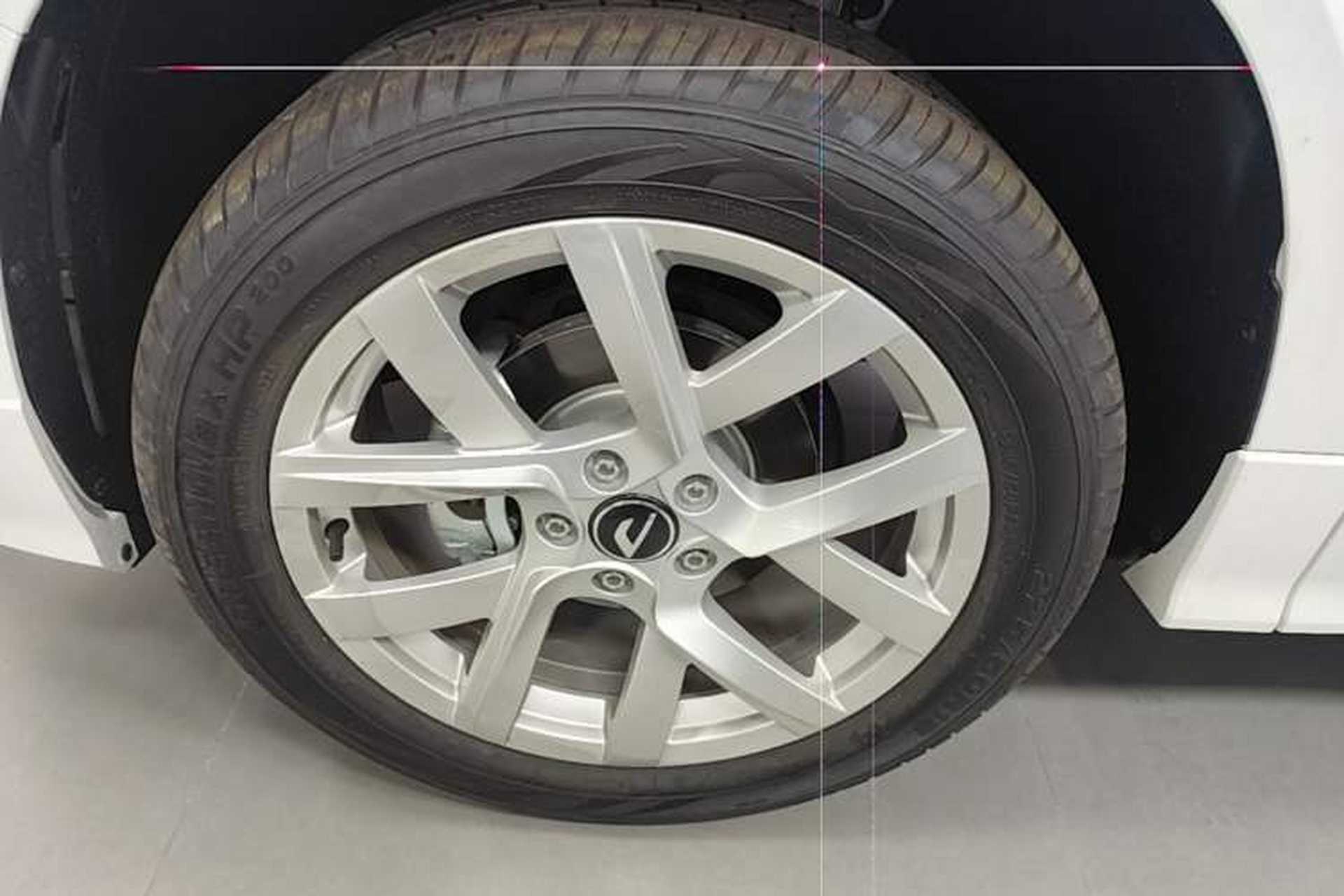 Used Jetta VS7 2024 280TSI Automatic Pioneer Edition Left Front Wheel Hub