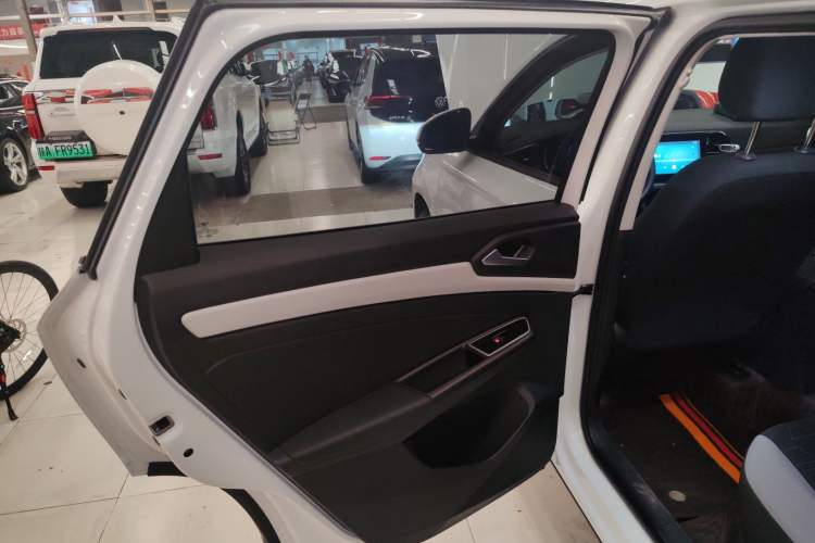 Used Jetta VS7 2024 280TSI Automatic Pioneer Edition Left Rear Door Interior