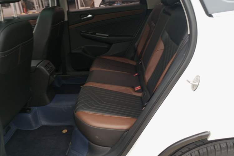 Used Jetta VS7 2024 280TSI Automatic Flagship Edition Left Rear Seat