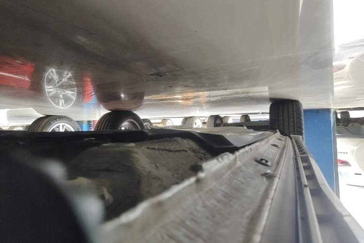 Used Jetta VS7 2024 280TSI Automatic Glory Edition Left Side Sill