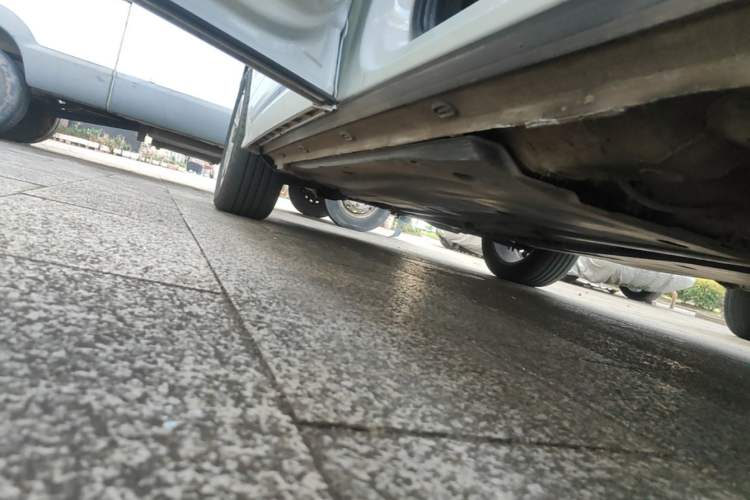 Used Jetta VS7 2024 280TSI Automatic Pioneer Edition Left Side Sill
