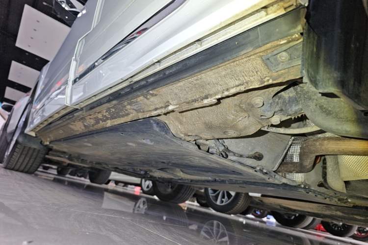 Used Jetta VS7 2024 280TSI Automatic Glory Edition Left Side Sill