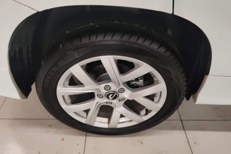 Used Jetta VS7 2024 280TSI Automatic Pioneer Edition Right Rear Wheel Hub