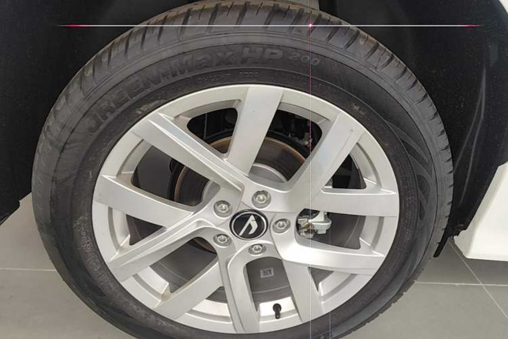 Used Jetta VS7 2024 280TSI Automatic Pioneer Edition Right Rear Wheel Hub