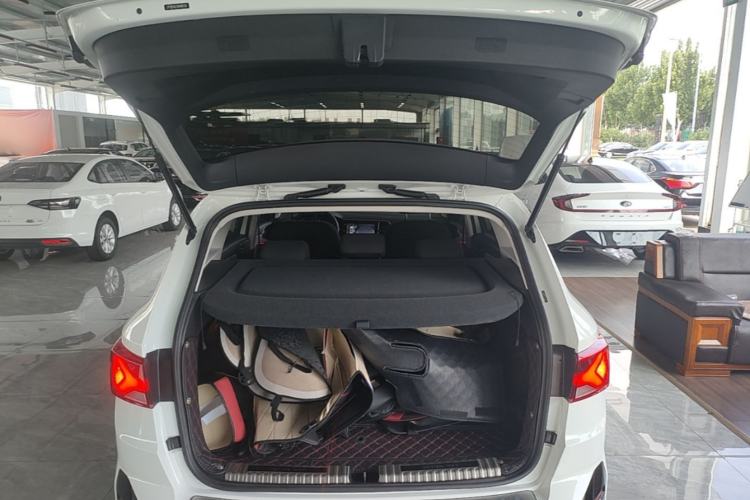 Used Jetta VS7 2024 280TSI Manual Pioneer Edition Trunk