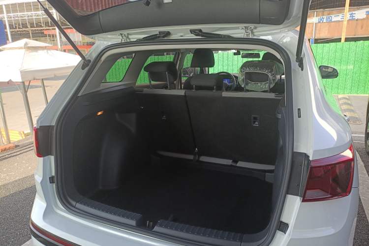 Used Jetta VS7 2024 280TSI Automatic Pioneer Edition Trunk