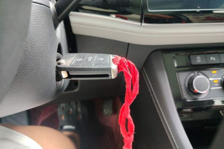 Used Jetta VS7 2024 280TSI Automatic Pioneer Edition Vehicle Key