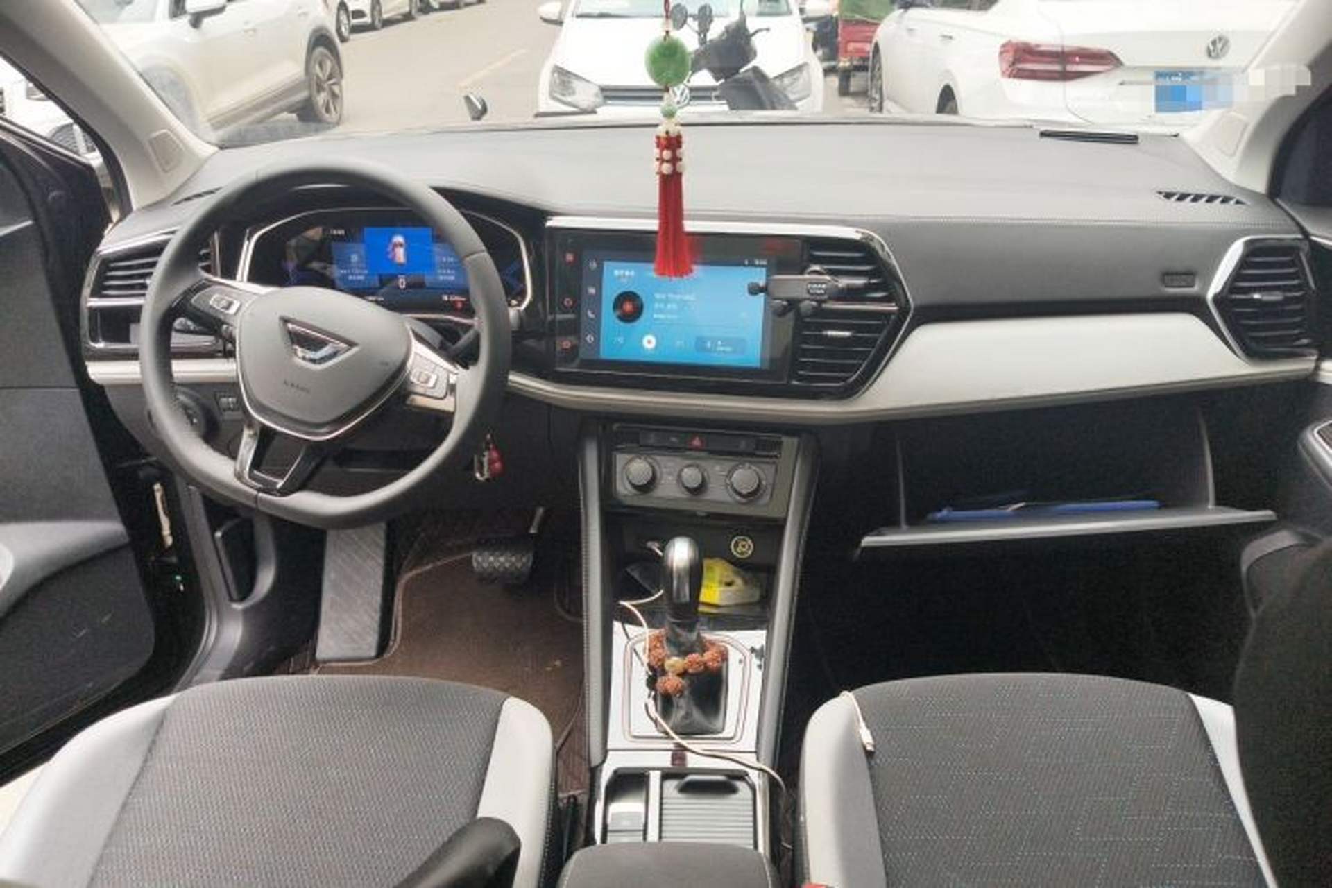 Used Jetta VS7 2026 Model, 280TSI Automatic Pioneer Edition Center Console