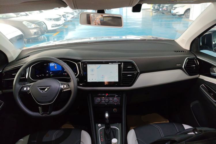 Used Jetta VS7 2026 Model, 280TSI Automatic Glory Edition Center Console