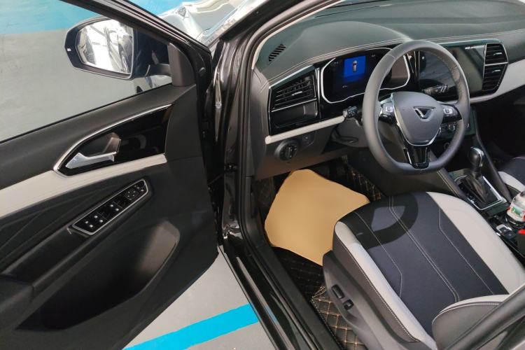 Used Jetta VS7 2026 Model, 280TSI Automatic Glory Edition Driver Seat