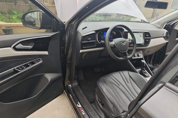 Used Jetta VS7 2026 Model, 280TSI Automatic Glory Edition Driver Seat