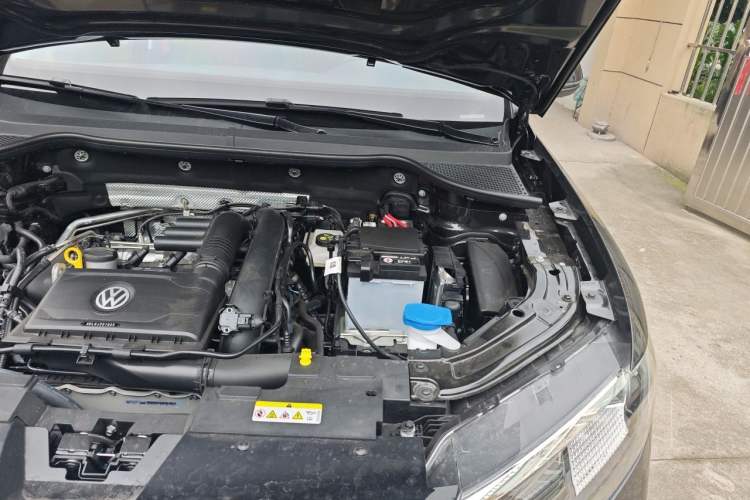 Used Jetta VS7 2026 Model, 280TSI Automatic Glory Edition Engine Bay Left