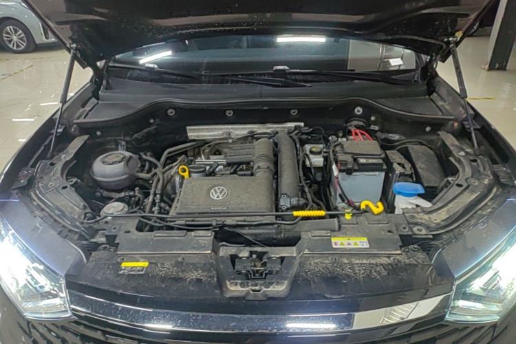 Used Jetta VS7 2026 Model, 280TSI Automatic Glory Edition Engine Bay