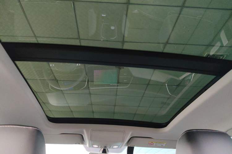 Used Jetta VS7 2026 Model, 280TSI Automatic Glory Edition Headliner