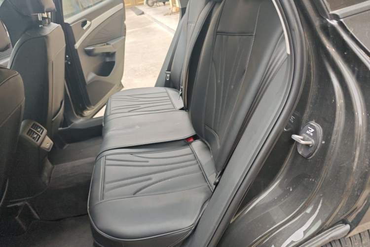 Used Jetta VS7 2026 Model, 280TSI Automatic Glory Edition Left Rear Seat