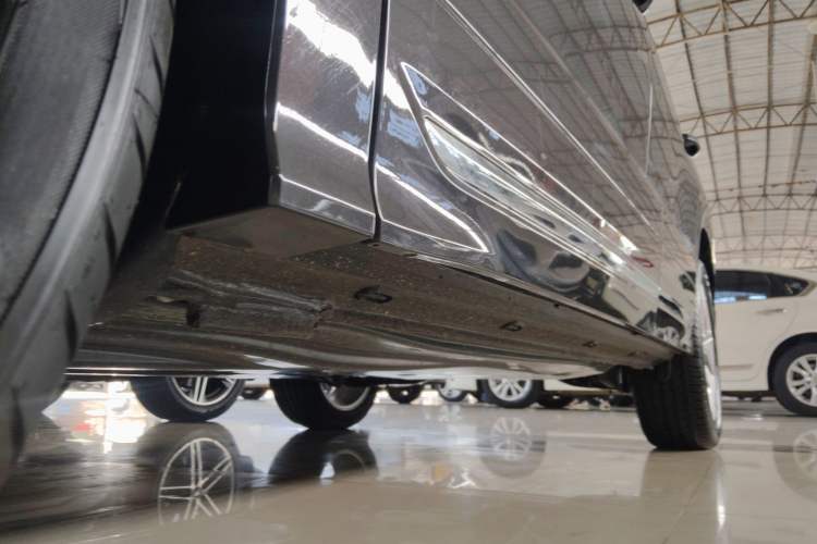 Used Jetta VS7 2026 Model, 280TSI Automatic Glory Edition Left Side Sill