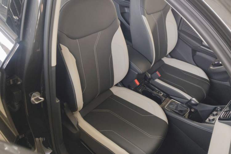 Used Jetta VS7 2026 Model, 280TSI Automatic Glory Edition Right Front Seat