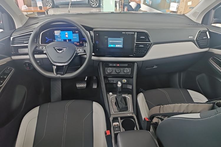Used Jetta VS7 2026 Model, Qianli Jiangshan 280TSI Automatic Glory Edition Center Console