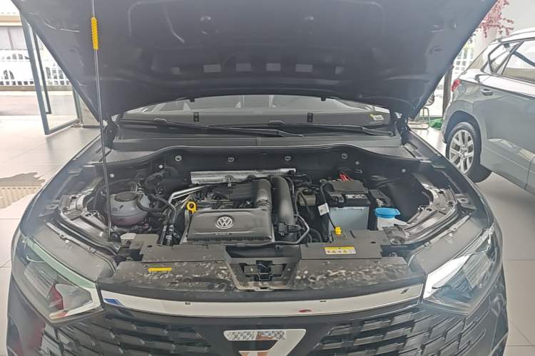 Used Jetta VS7 2026 Model, Qianli Jiangshan 280TSI Automatic Glory Edition Engine Bay