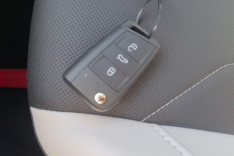 Used Jetta VS7 2026 Model, Qianli Jiangshan 280TSI Automatic Glory Edition Vehicle Key