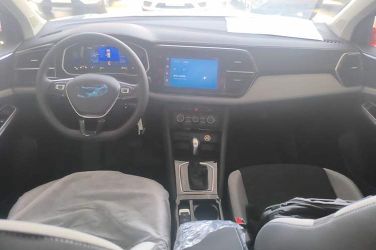 Used Jetta VS7 2026 Model, 280TSI Automatic Pioneer Edition Center Console