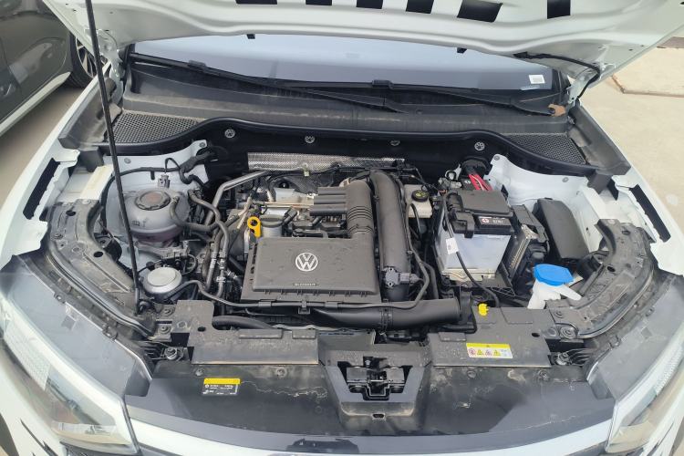 Used Jetta VS7 2026 Model, 280TSI Automatic Glory Edition Engine Bay