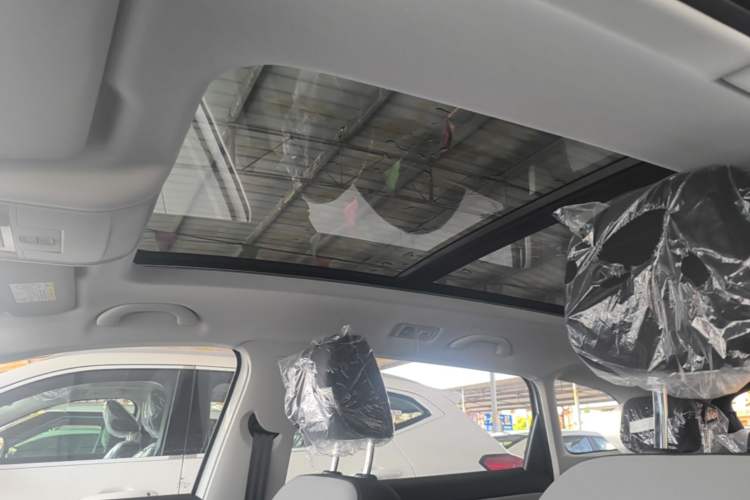 Used Jetta VS7 2026 Model, 280TSI Automatic Pioneer Edition Headliner