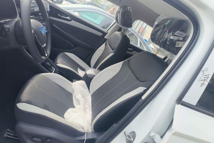 Used Jetta VS7 2026 Model, 280TSI Automatic Glory Edition Left Front Seat