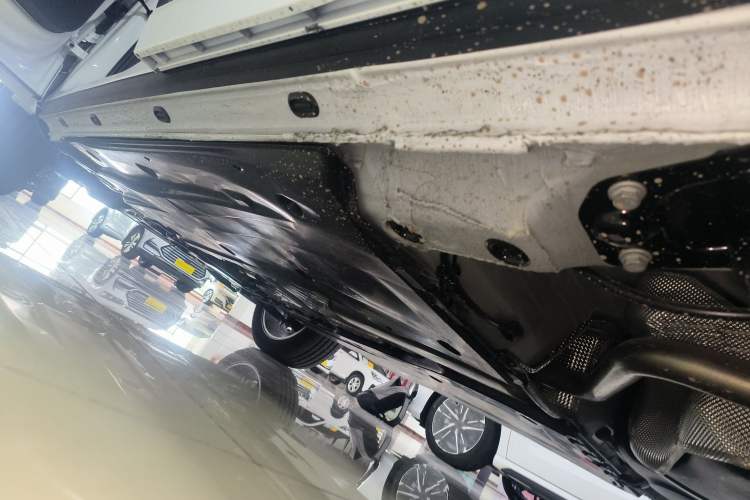 Used Jetta VS7 2026 Model, 280TSI Automatic Glory Edition Left Side Sill