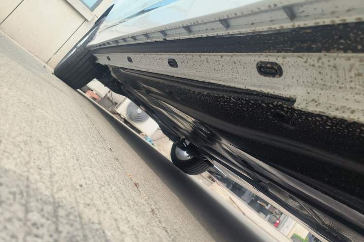 Used Jetta VS7 2026 Model, 280TSI Automatic Glory Edition Right Side Sill