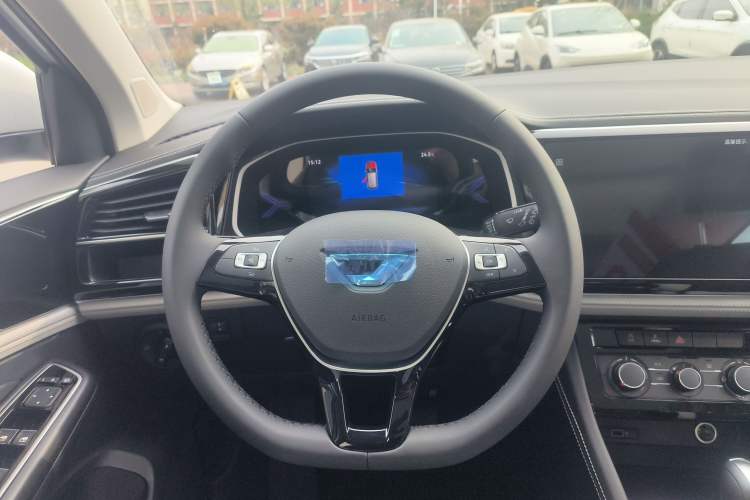 Used Jetta VS7 2026 Model, 280TSI Automatic Glory Edition Steering Wheel