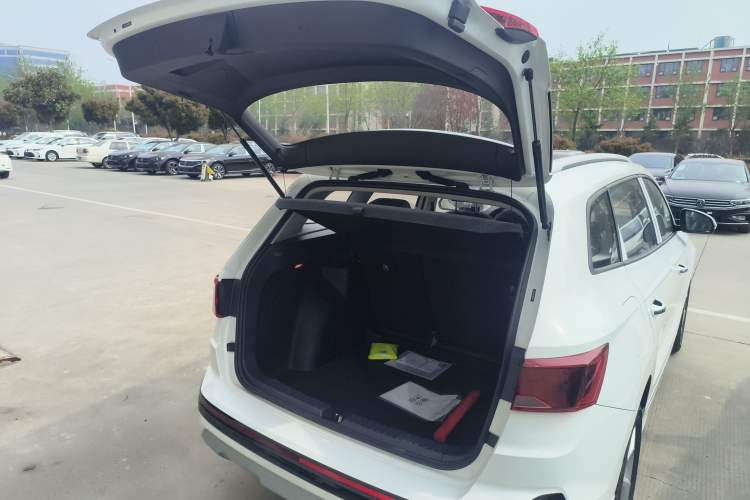 Used Jetta VS7 2026 Model, 280TSI Automatic Glory Edition Trunk