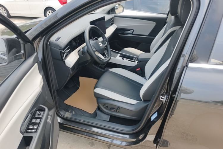 Used Jetta VS8 2026 Model 280TSI Automatic Supreme Edition Driver Seat