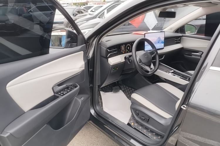 Used Jetta VS8 2026 Model 280TSI Automatic Supreme Edition Driver Seat