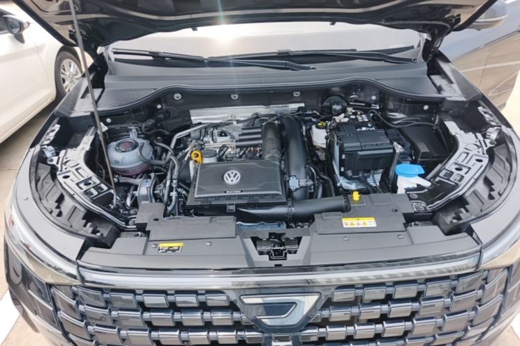 Used Jetta VS8 2026 Model 280TSI Automatic Supreme Edition Engine Bay