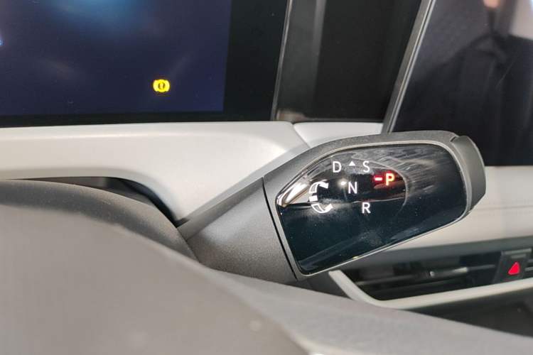 Used Jetta VS8 2026 Model 280TSI Automatic All-Round Edition Gear Lever