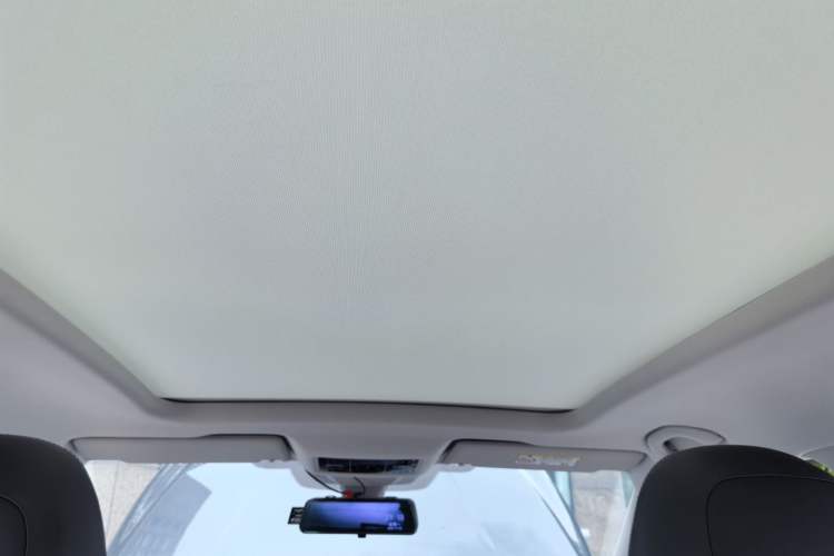 Used Jetta VS8 2026 Model 280TSI Automatic Supreme Edition Headliner