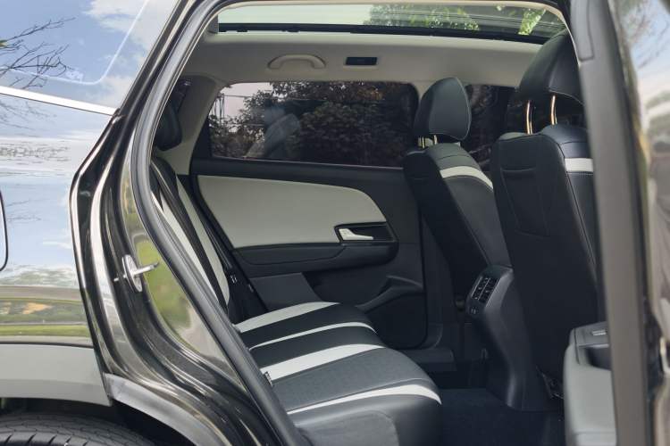 Used Jetta VS8 2026 Model 280TSI Automatic Supreme Edition Interior 2
