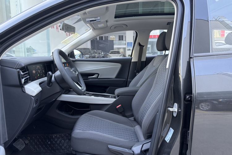 Used Jetta VS8 2026 Model 280TSI Automatic All-Round Edition Left Front Seat