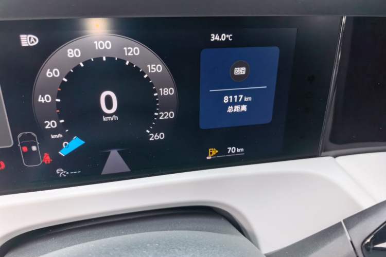 Used Jetta VS8 2026 Model 280TSI Automatic Supreme Edition Odometer Close Up