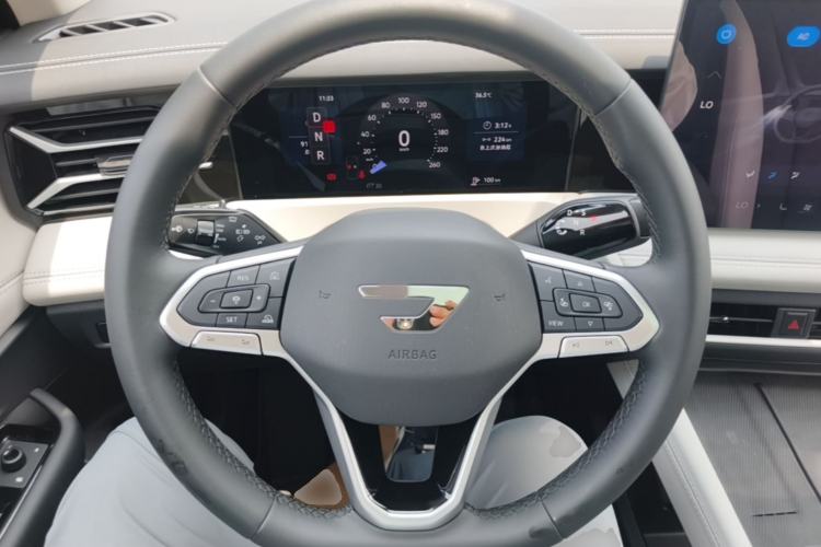 Used Jetta VS8 2026 Model 280TSI Automatic Supreme Edition Steering Wheel