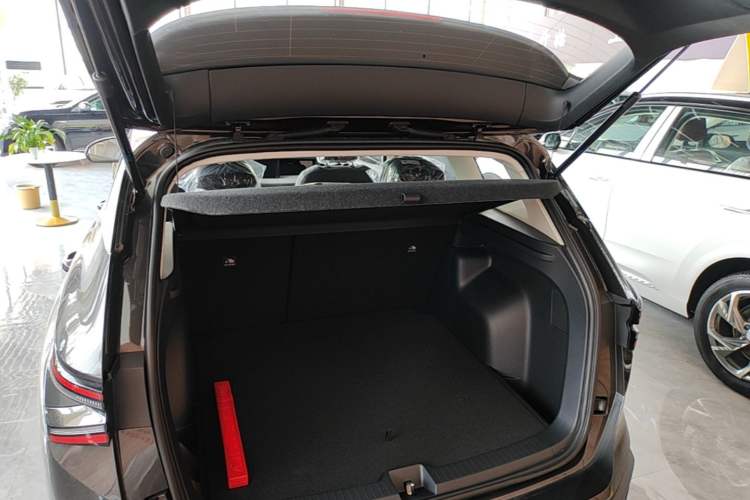 Used Jetta VS8 2026 Model 280TSI Automatic All-Round Edition Trunk