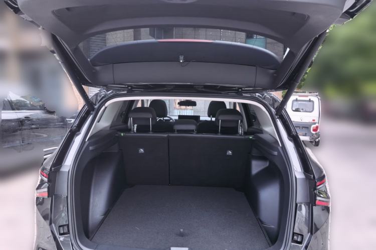 Used Jetta VS8 2026 Model 280TSI Automatic Supreme Edition Trunk