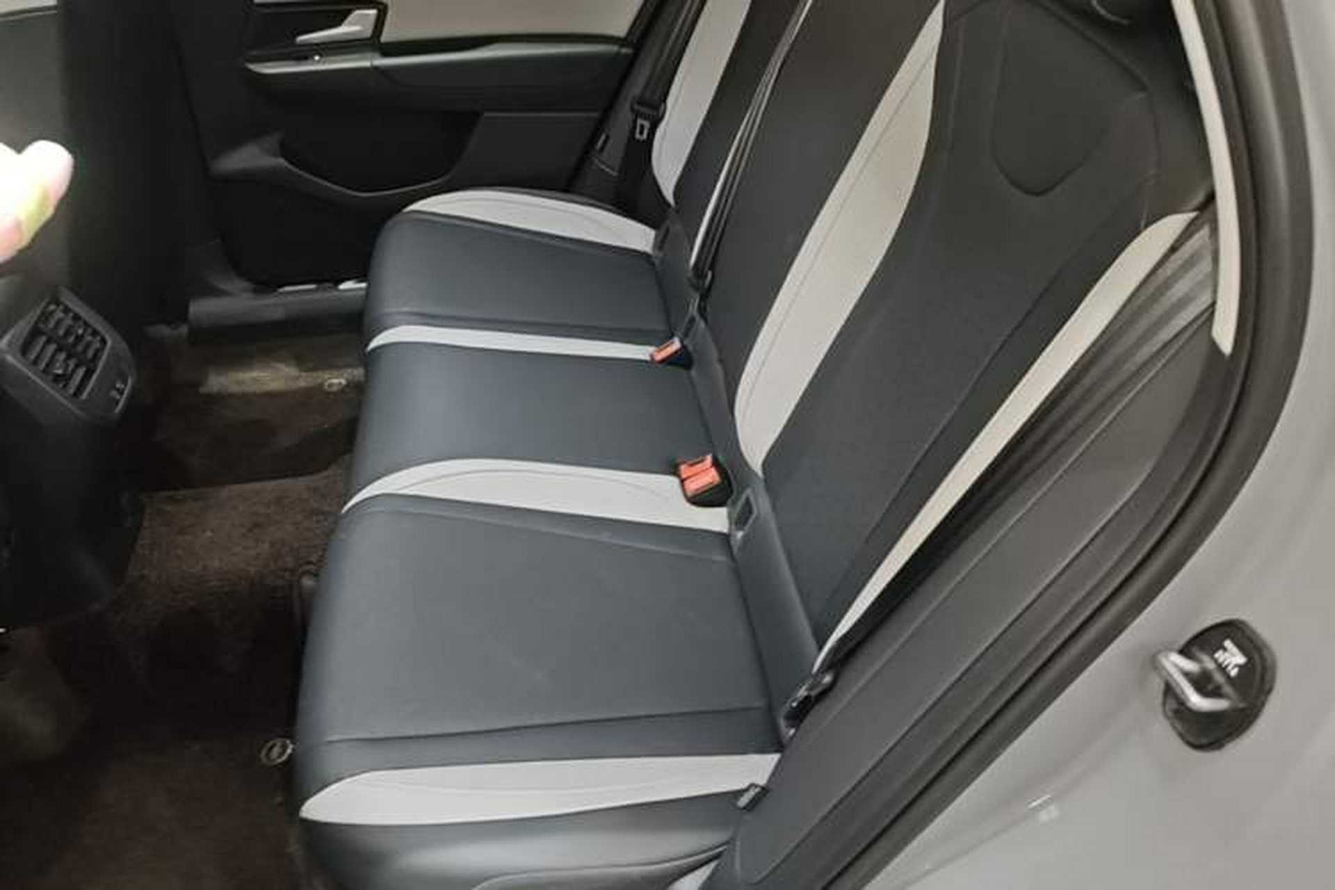 Used Jetta VS8 2026 Model 280TSI Automatic Supreme Edition Left Rear Seat