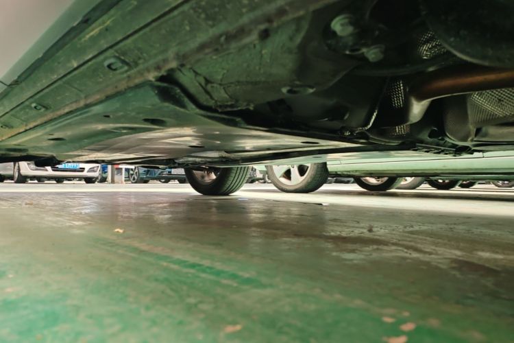 Used Jetta VS8 2026 Model 280TSI Automatic Supreme Edition Left Side Sill
