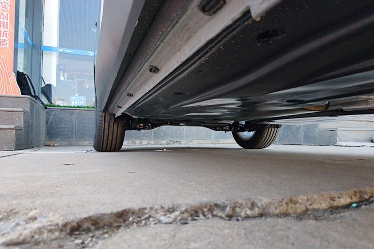 Used Jetta VS8 2026 Model 280TSI Automatic All-Round Edition Right Side Sill